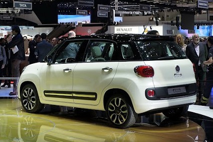 Nuova Fiat 500L 2012: al Salone di Genova 