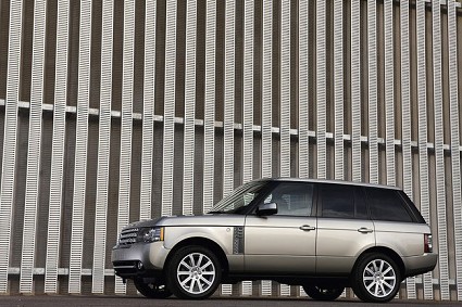 Range Rover Autobiography 2010: versione speciale dell?elegante berlina inglese. Motori e modifiche estetiche